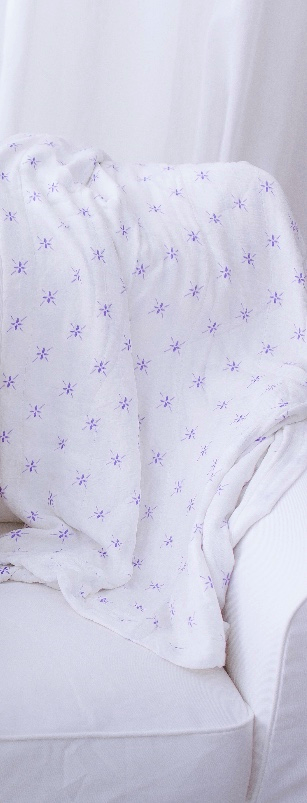 Watercolor Star & White Newcastle Blanket - Artisan Home Décor