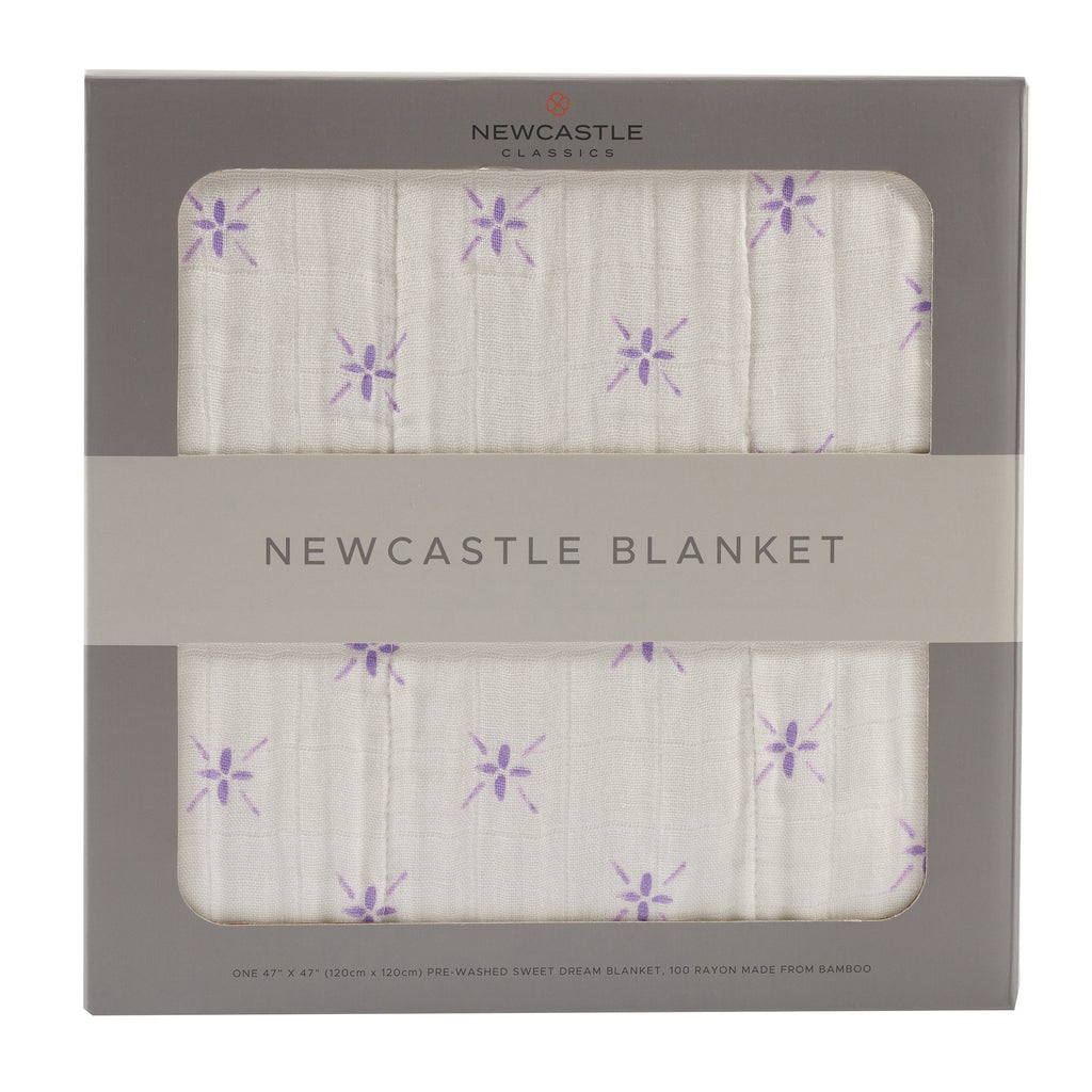 Watercolor Star & White Newcastle Blanket - Artisan Home Décor