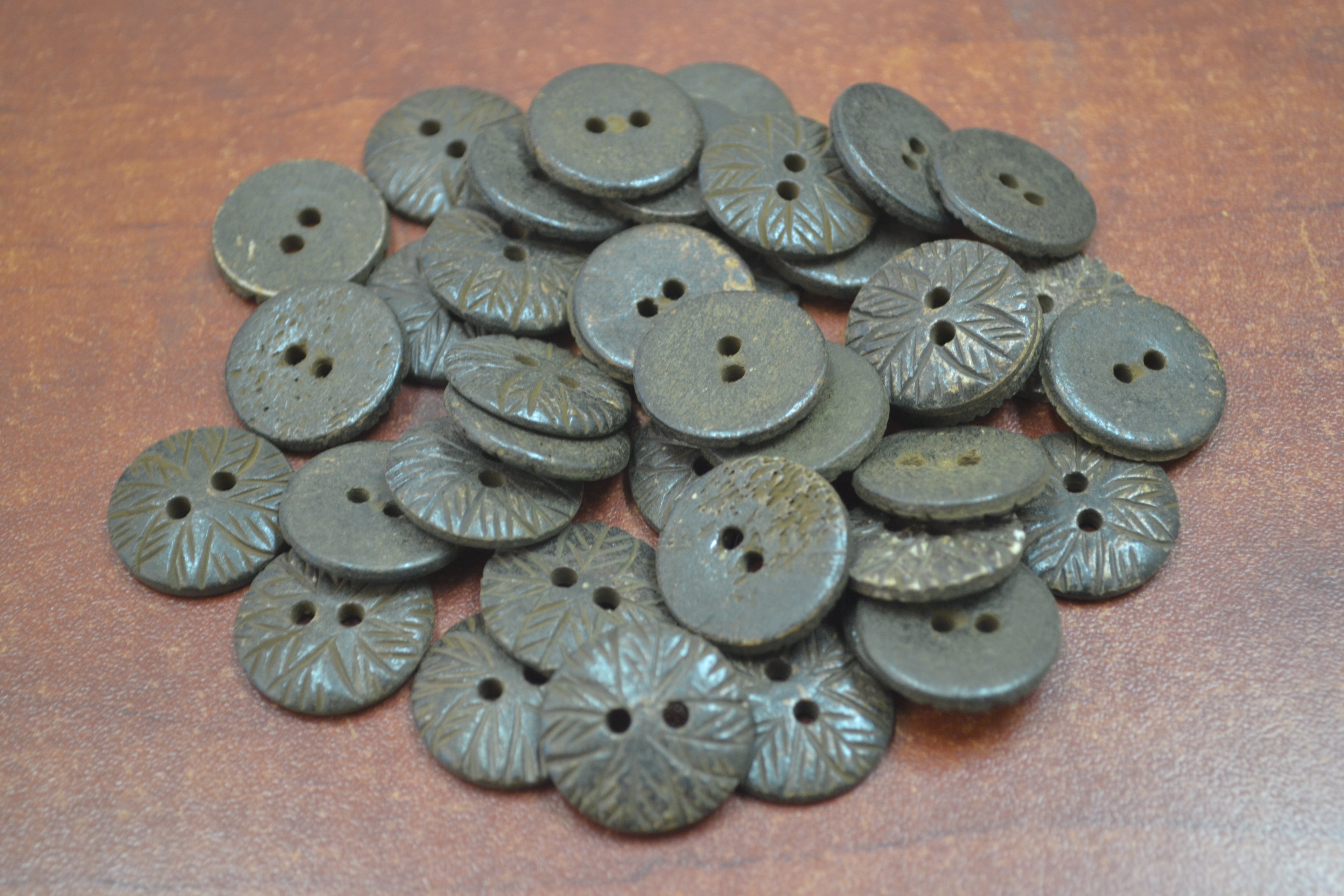 Mini Round Buffalo Bone Buttons – 100 Pack - Artisan Craft Supplies
